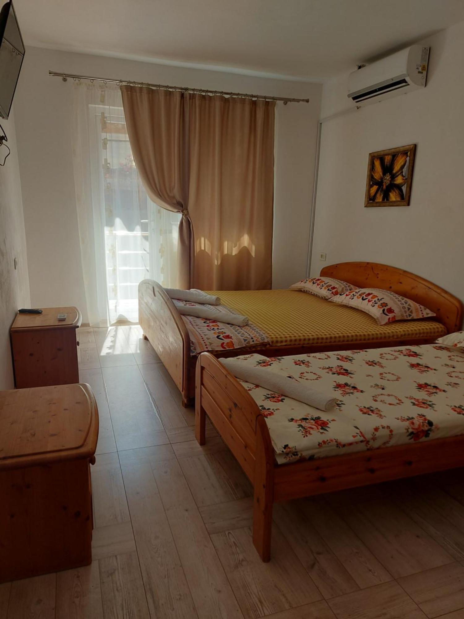 فندق Casa Dalys Orşova الغرفة الصورة